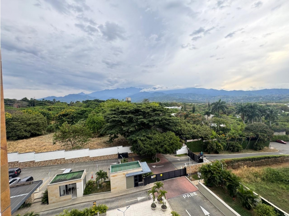 APARTAMENTO MODERNO CON VISTA A LA CIUDAD Y A LOS FARALLONES — foto 2