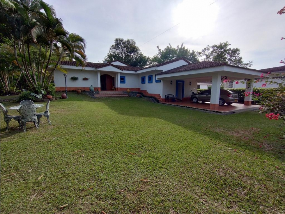 CASA CAMPESTRE EN LAS MERCEDES