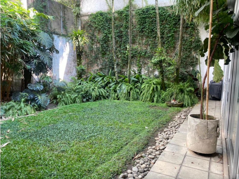 CASA INDEPENDIENTE CON PISCINA EN EL OESTE DE CALI