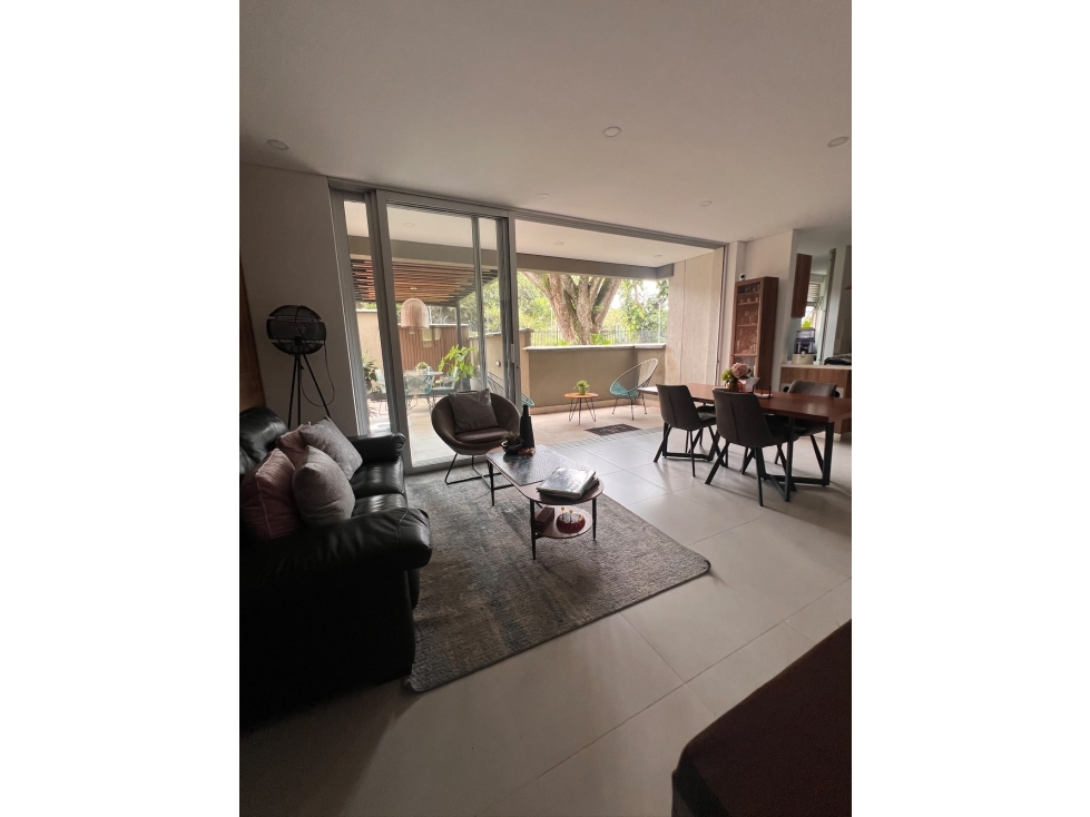 APARTAMENTO EN PRIMER PISO CON TERRAZA