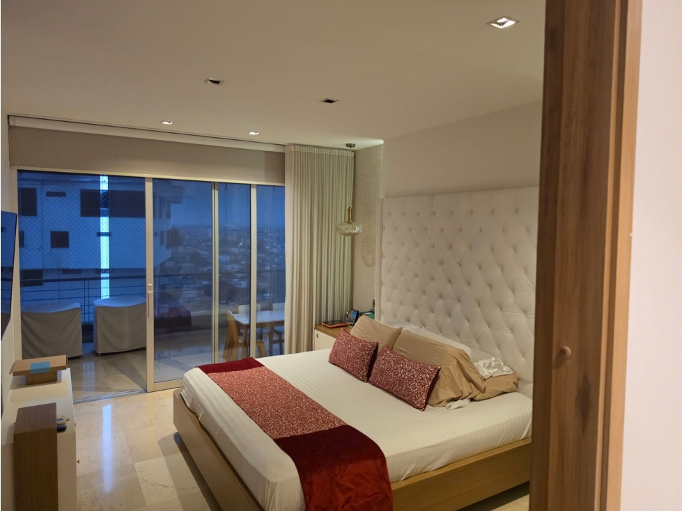 APARMENTO EN VENTA EN CRISTALES CON VISTA A LA CIUDAD REMODELADO — foto 2