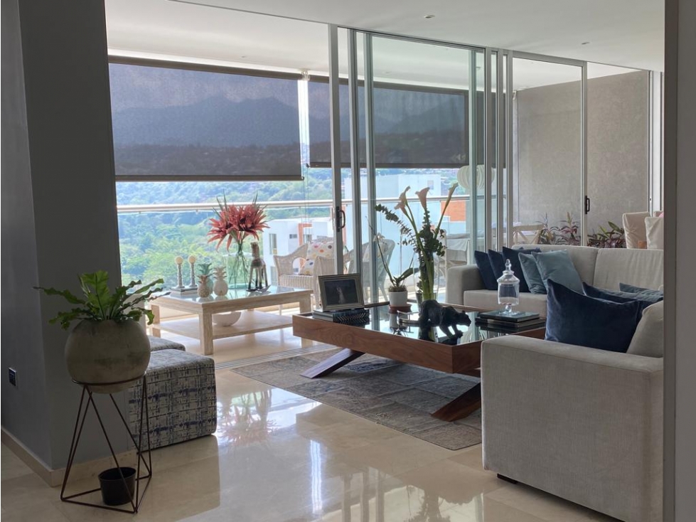APARTAMENTO MODERNO CON VISTA A LAS MONTAÑAS