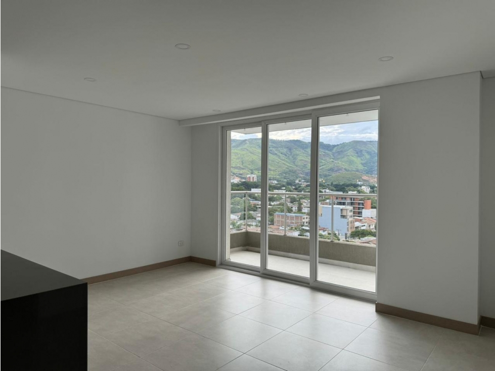APARTAMENTO MODERNO CON VISTA A LAS MONTAÑAS Y A LA CIUDAD — foto 2