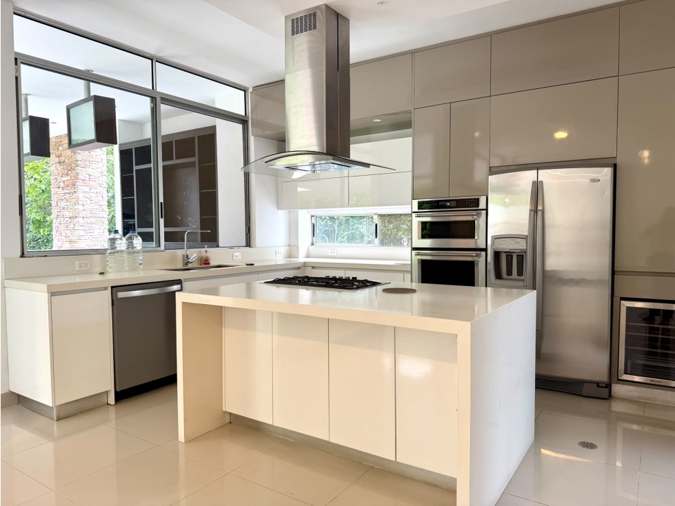 CASA MODERNA EN EL SECTOR DE LA VIGA — foto 2
