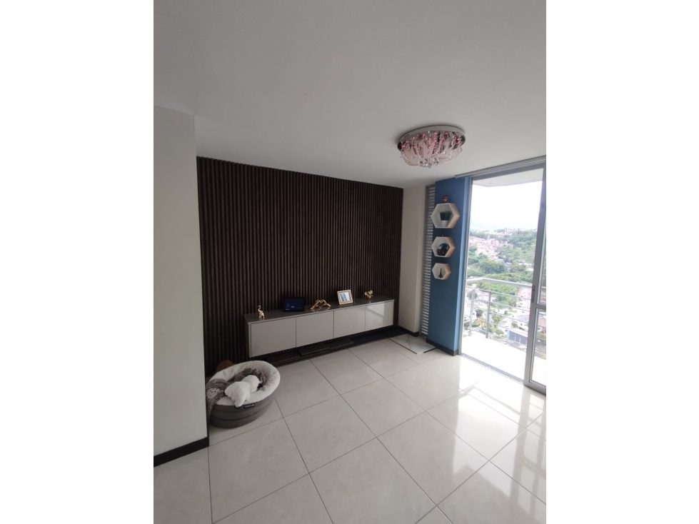 SE VENDE HERMOSO APARTAMENTO EN TORRES DE BARAJAS — foto 2