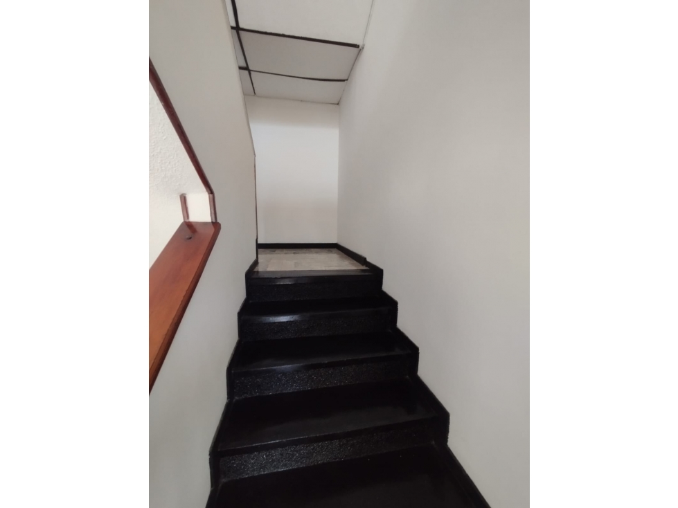 SE RENTA CASA COMERCIAL EN MARAYA - 2