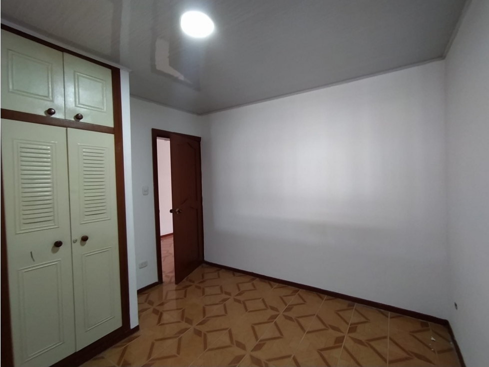 SE VENDE EXELENTE CASA EN SANTA MONICA DOSQUEBRADAS — foto 2