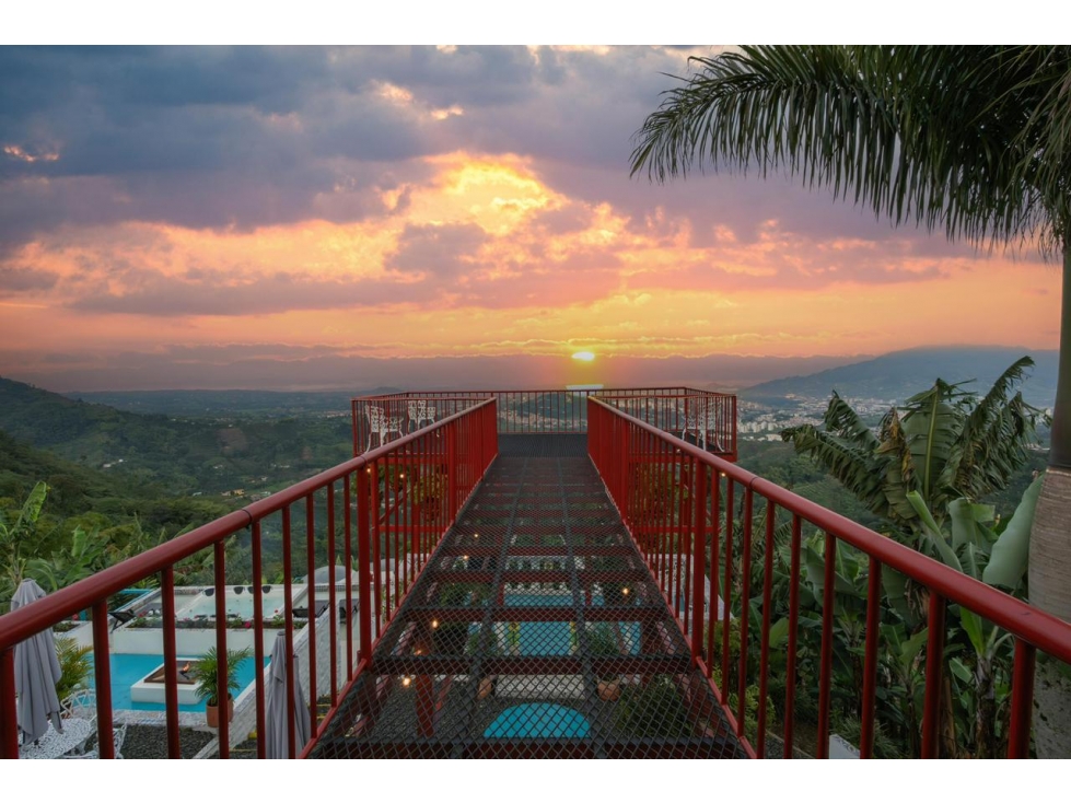 SE VENDE ECOHOTEL , GLAMPING , TERRENO FERTIL, EJE CAFETERO - 1