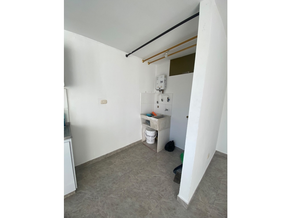 SE RENTA APARTAMENTO EN VILLA VERDE — foto 4