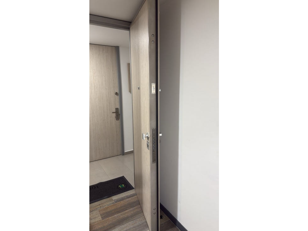 SE VENDE HERMOSO APARTAMENTO EN PINARES — foto 5
