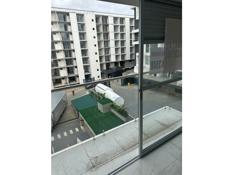 SE RENTA HERMOSO APARTAMENTO EN CAÑA VIVA — foto 2