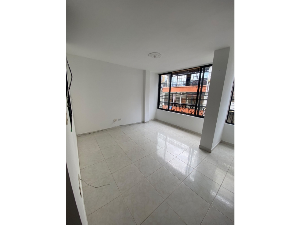 SE RENTA APARTAMENTO EN SAMARIA — foto 2