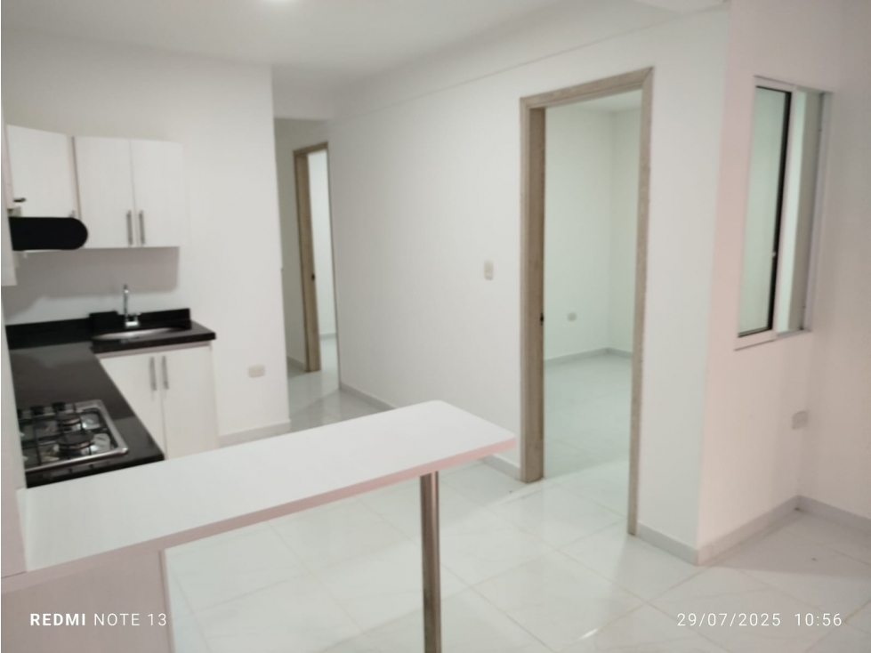 SE VENDE HERMOSA CASA SECTOR MERCASA — foto 3