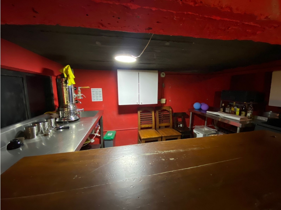 EN VENTA Y RENTA LOCAL COMERCIAL CON PARQUEADEROS VIA LA FLORIDA - 6