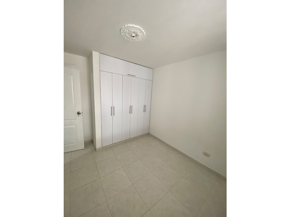SE RENTA APARTAMENTO EN SAMARIA — foto 3