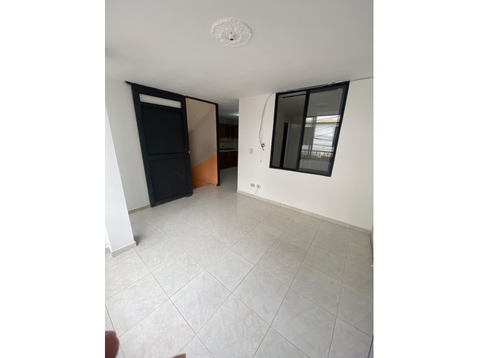 SE RENTA APARTAMENTO EN SAMARIA — foto 4