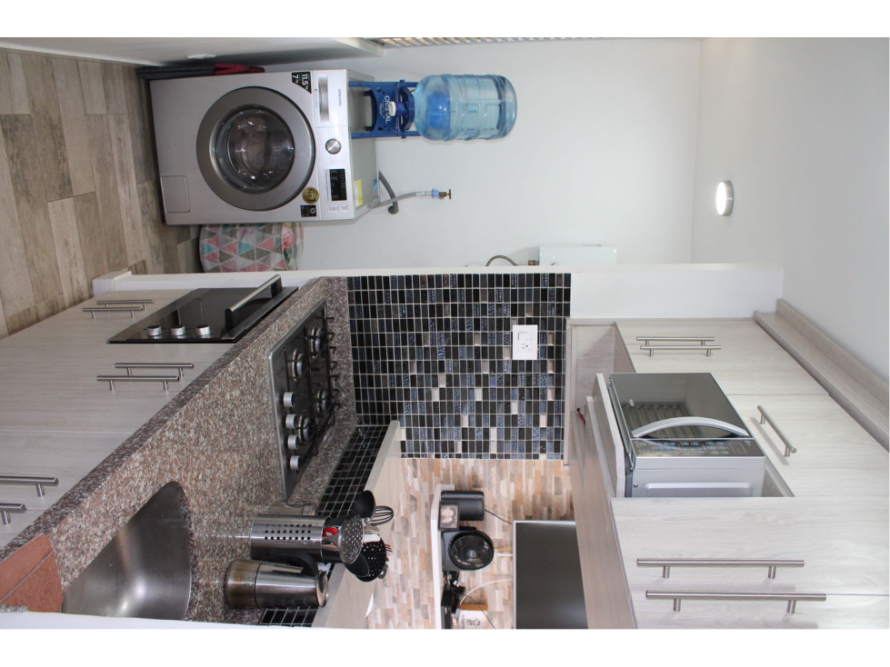 SE VENDE HERMOSO APARTAMENTO EN LA VIA CONDINA AMOBLADO O SIN AMOBLAR — foto 4