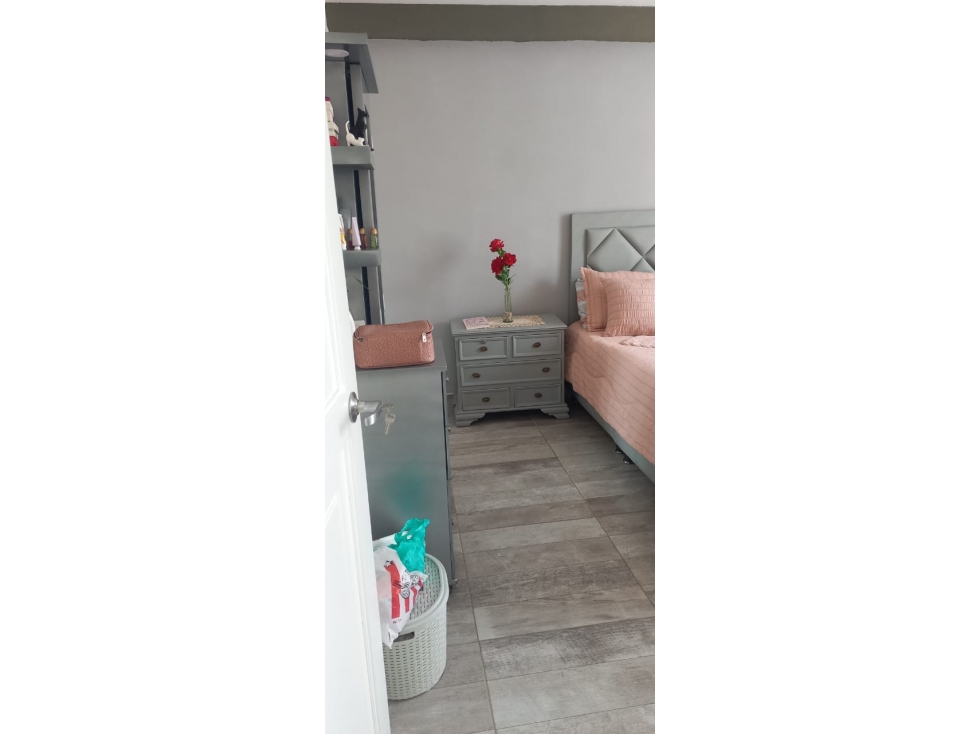SE VENDE CASA DE TRES PISOS EN SANTA ISABEL DOSQUEBRADAS — foto 4