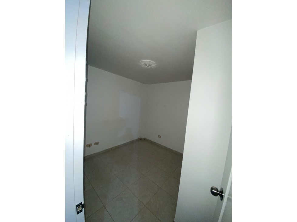 SE RENTA APARTAMENTO EN SAMARIA — foto 6