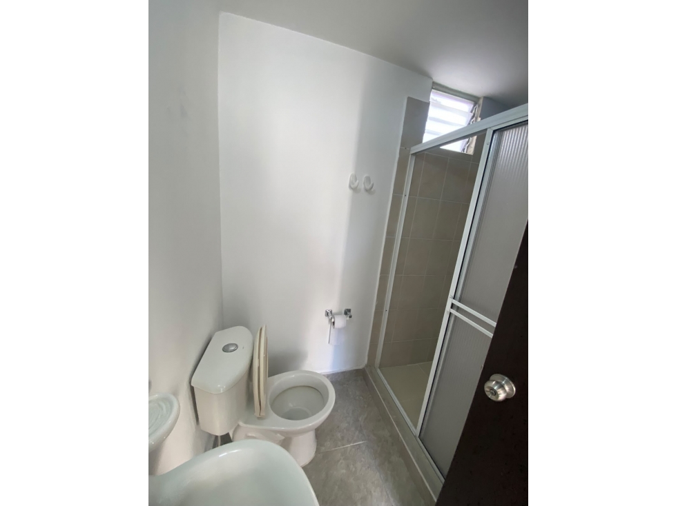 SE RENTA APARTAMENTO EN VILLA VERDE — foto 6