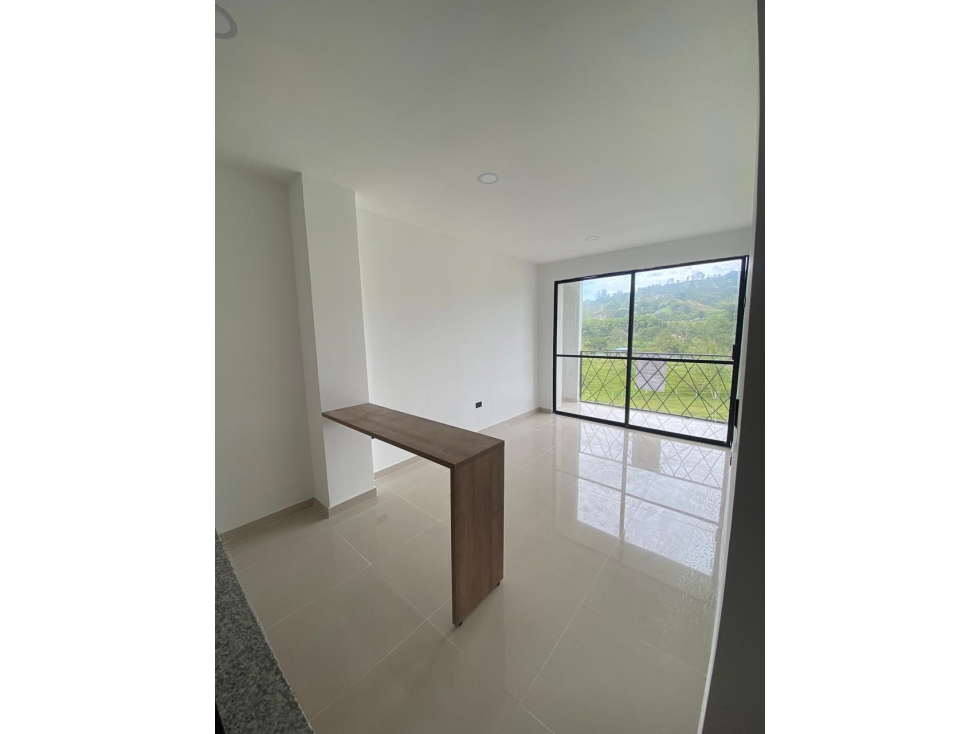 SE RENTAN HERMOSOS APARTAMENTOS EN LA HERMOSA