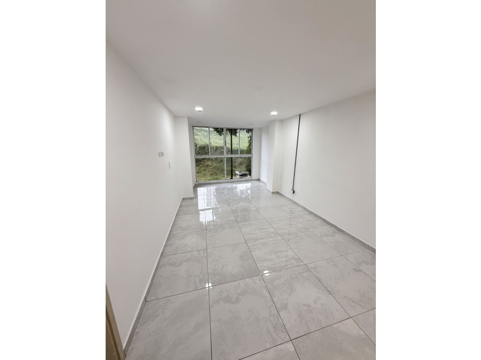SE RENTA HERMOSO APARTAMENTO AV JUAN B GUTIERREZ