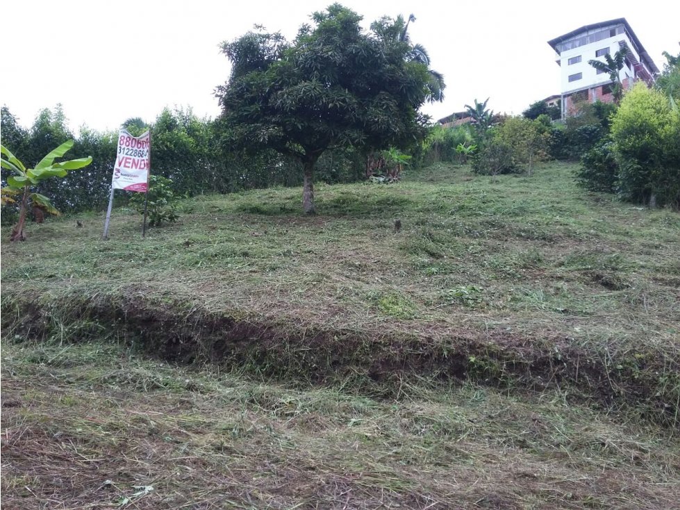 SE VENDE ESPECTACULAR LOTE
