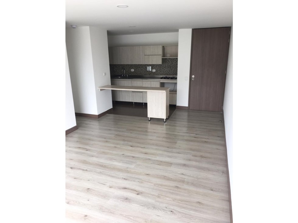 APARTAMENTO EN ARRIENDO SECTOR MALL PLAZA