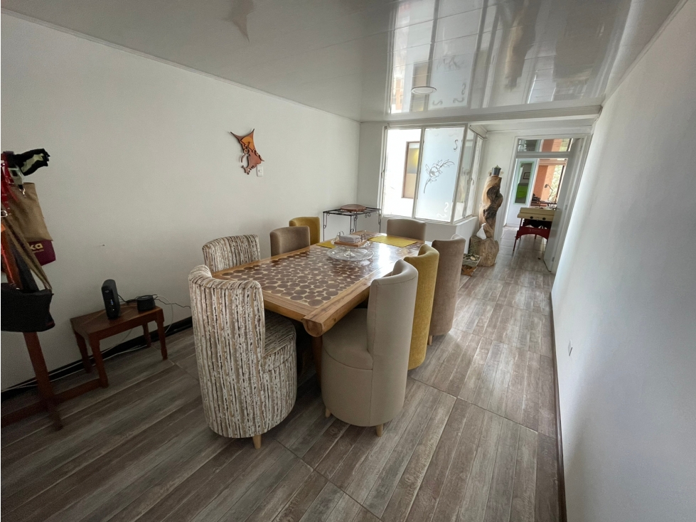 CASA EN VENTA SECTOR LA LEONORA