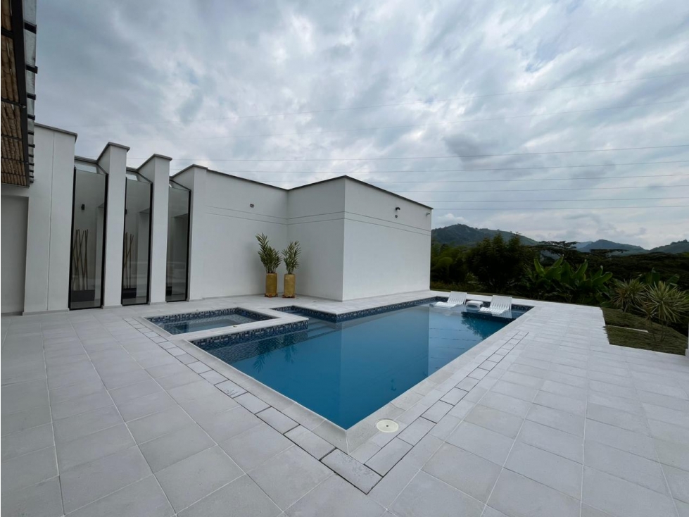 CASA CAMPESTRE EN VENTA SECTOR EL ROSARIO (CHINCHINA) — foto 3