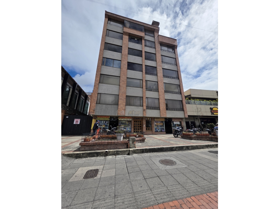 VENDO APARTAMENTO EN BOGOTA BARRIO SAN PATRICIO — foto 2