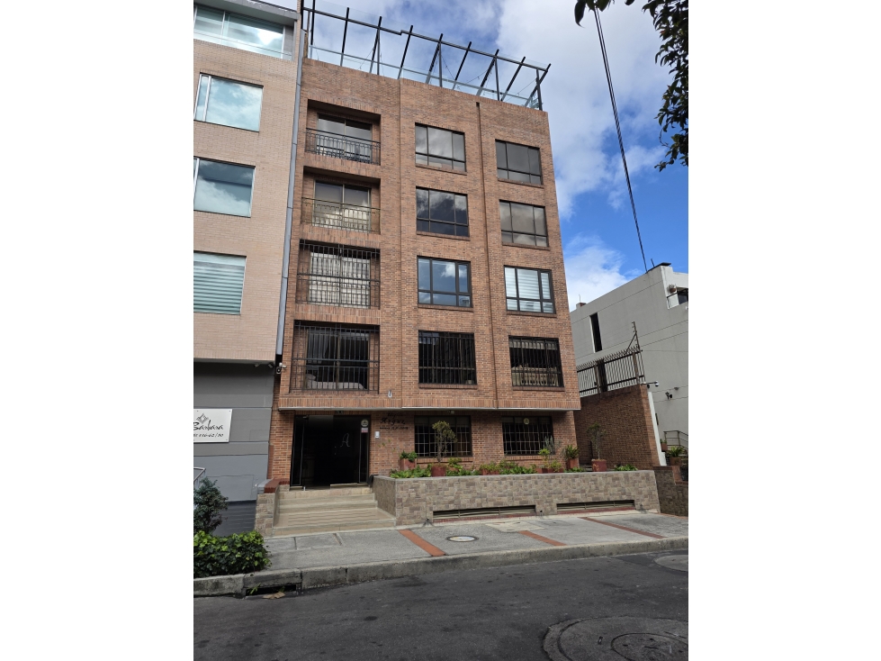 VENDO APARTAMENTO EN BOGOTA SANTA BARBARA CENTRAL