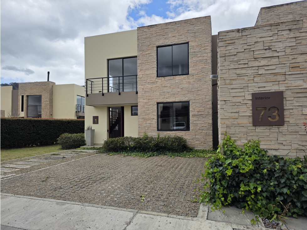 VENDO CASA No.2 INT.73 CR VERDE VIVO PH CAJICA