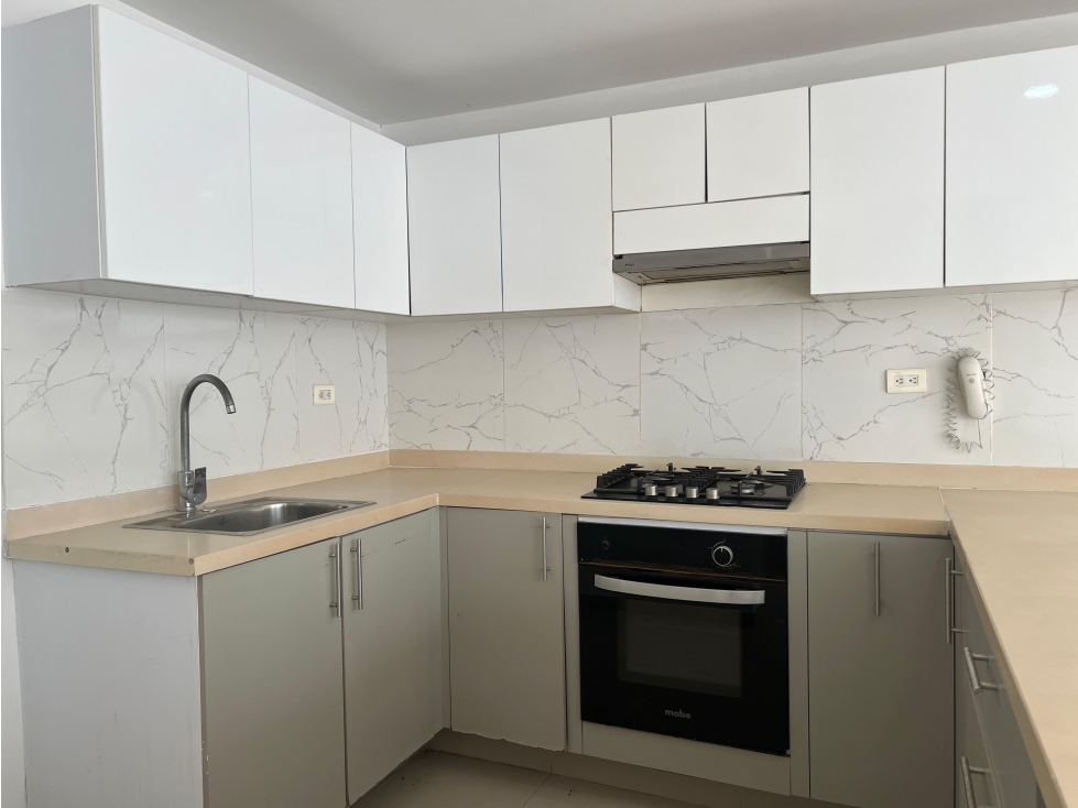 VENDO CASA EN BARRANQUILLA. CONJUNTO JARDÏN PLAZA - CIUDAD JARDÏN, - 2