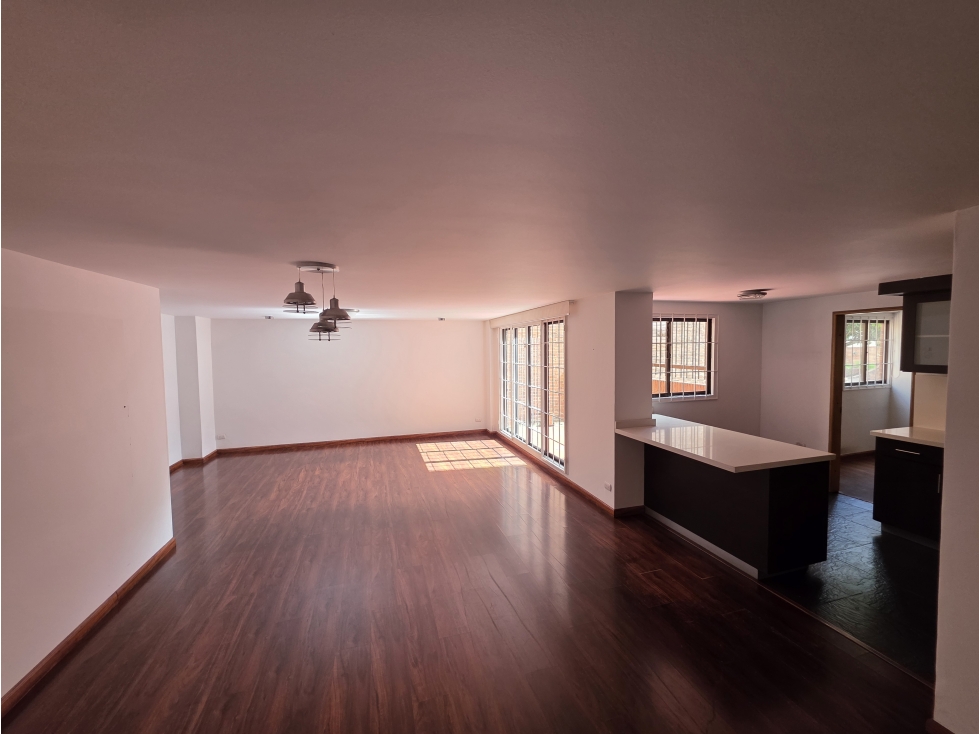 VENDO APARTAMENTO EN BOGOTA SANTA BARBARA CENTRAL — foto 4