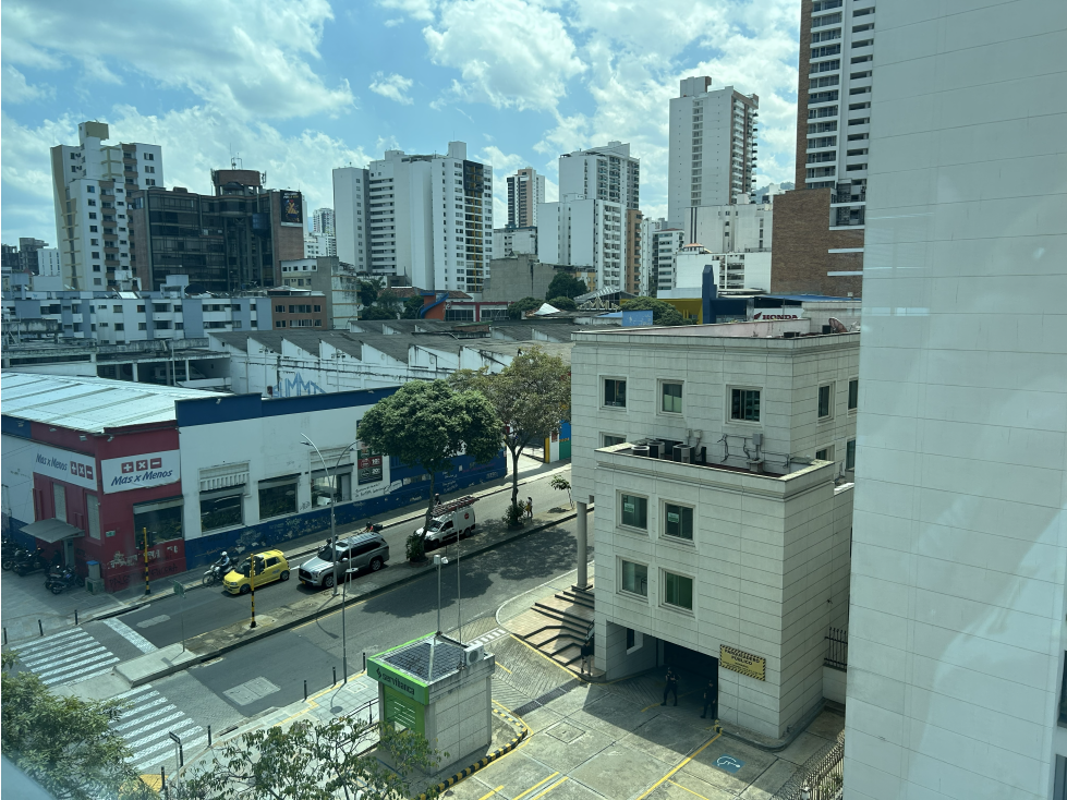 VENDO OFICINA 501 EDIFICIO FENIX - 5