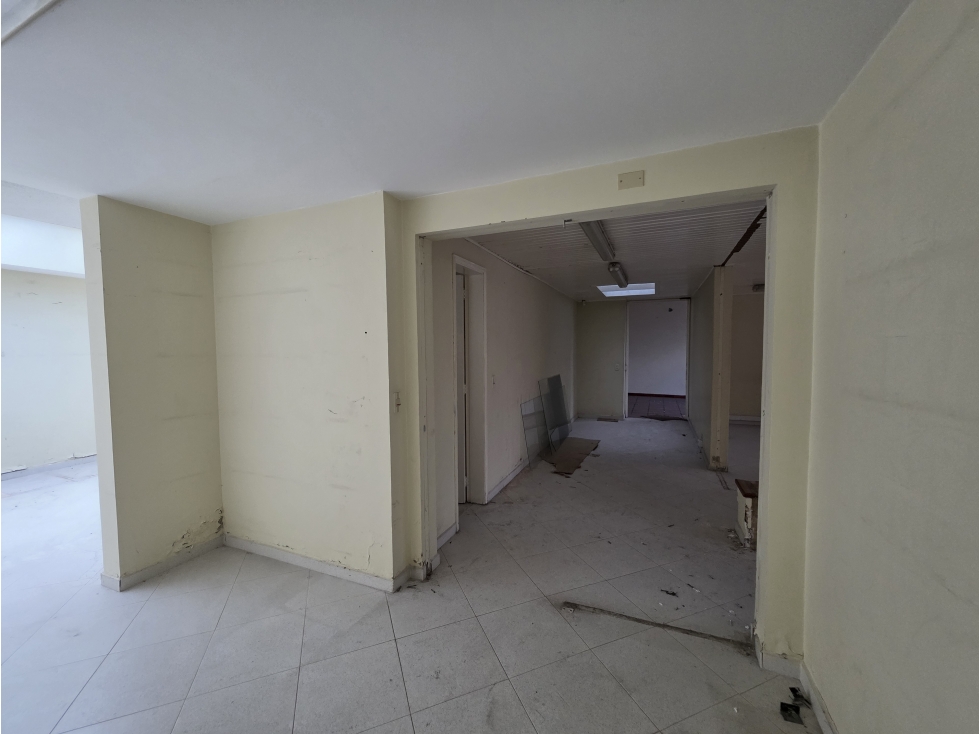 VENDO CASA EN BARRIO CEDROS BOGOTA — foto 4