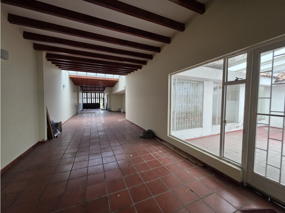 VENDO CASA EN BARRIO CEDROS BOGOTA — foto 5