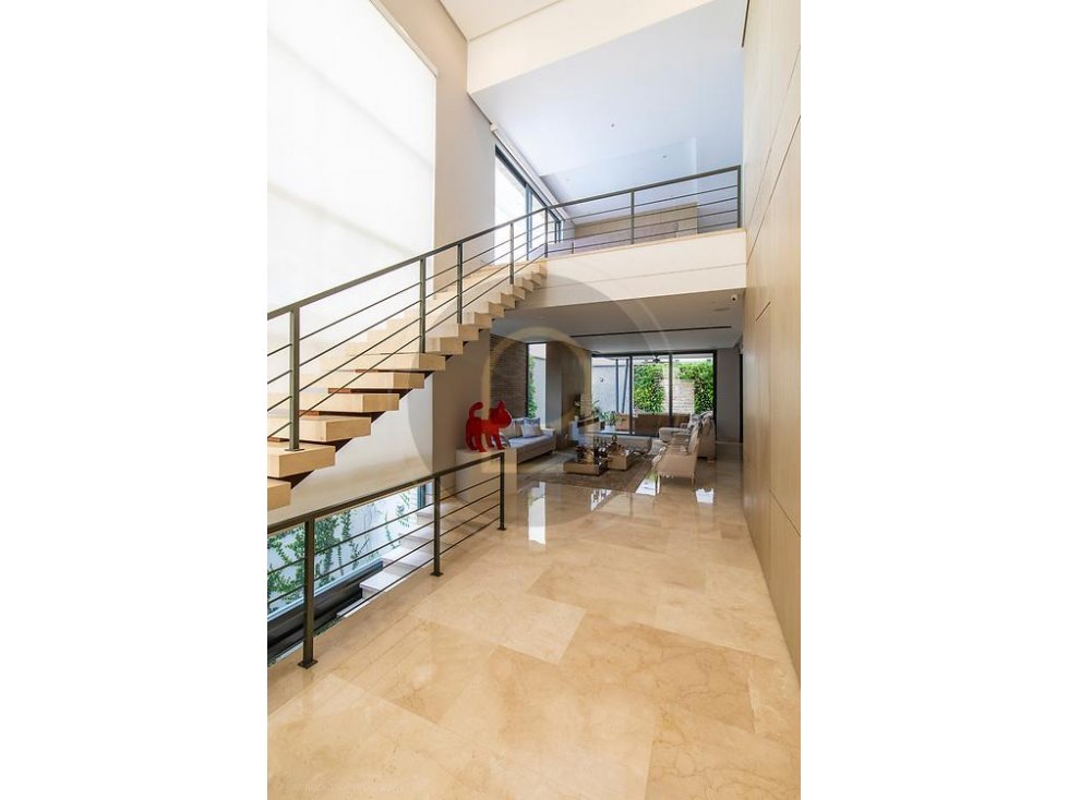 VENDO HERMOSA CASA DE LUJO EN SECTOR DE VILLA CAMPPESTRE — foto 3