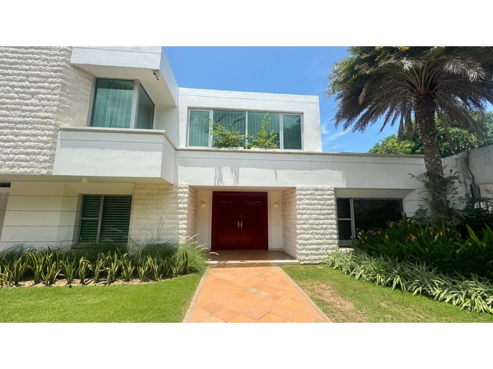 VENTA DE CASA EN BUEN SECTOR DE LA CIUDAD — foto 2