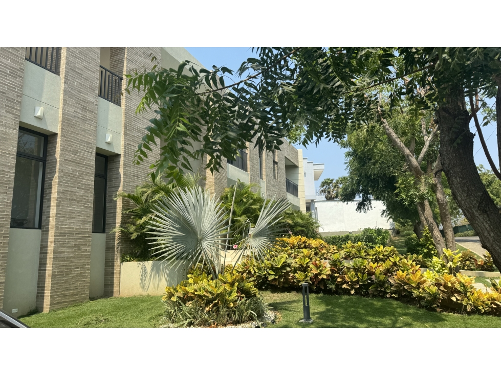 SE VENDE CASA DE LUJO EN EL SECTOR DE LAGOS DEL CAUJARAL — foto 2
