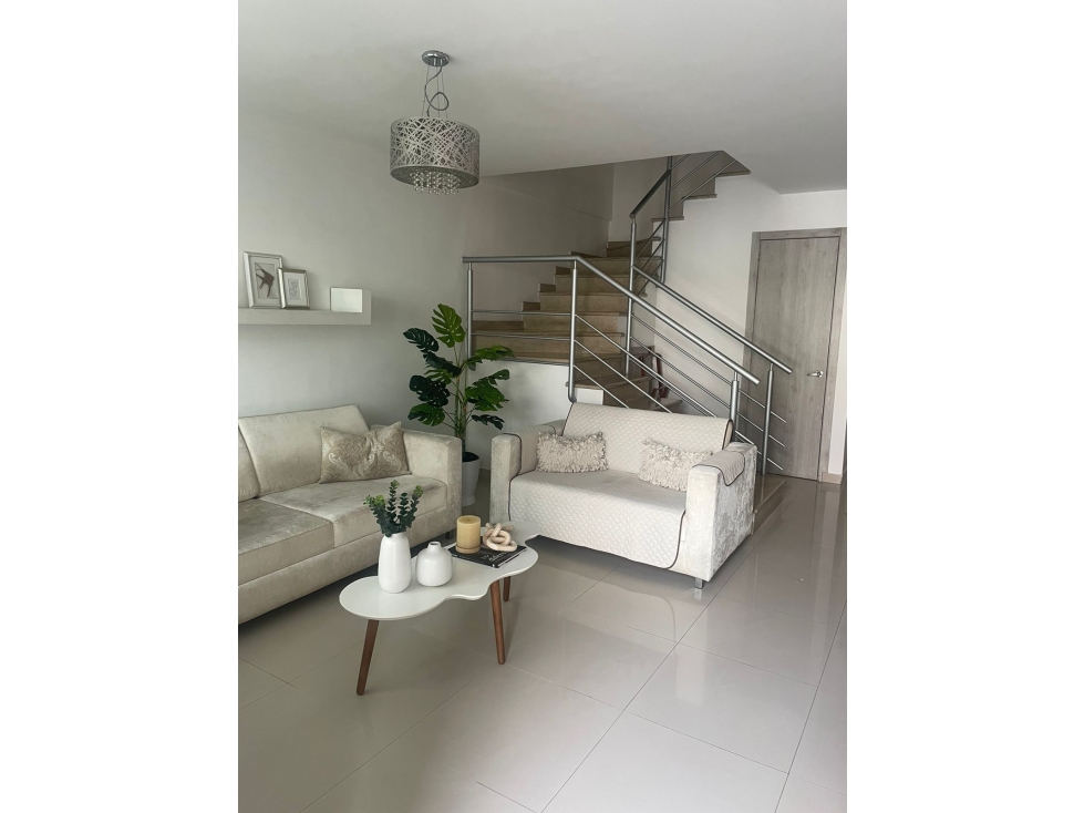 VENDO CASA CONJUNTO EN SECTOR DE MAYOR VALORIZACION — foto 2