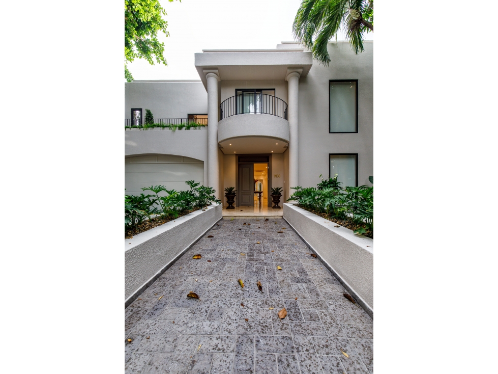 SE VENDE CASA PARA ESTRENAR ESTILO PARISINO EN BARRIO RIOMAR BQUILLA - 2
