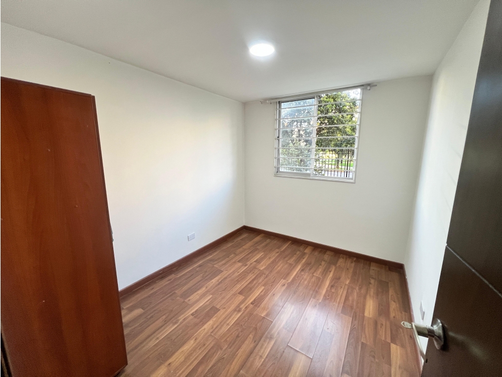 Apartamento en Venta en Nueva Castilla, Kennedy - Bogota — foto 4