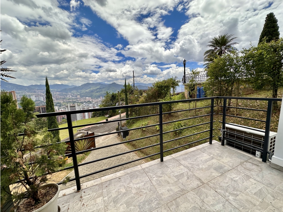 Casa Campestre en venta en Sabaneta - Sector Lomitas - Antioquia — foto 4