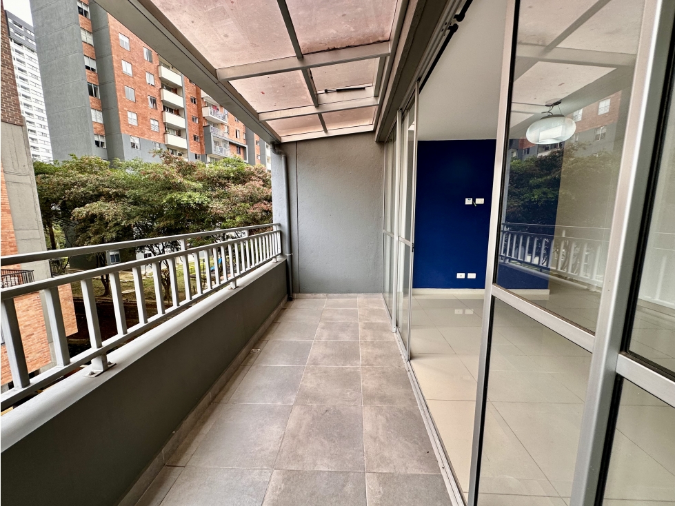 Apartamento en venta en Itagui, Sector Santa Catalina - Antioquia — foto 3
