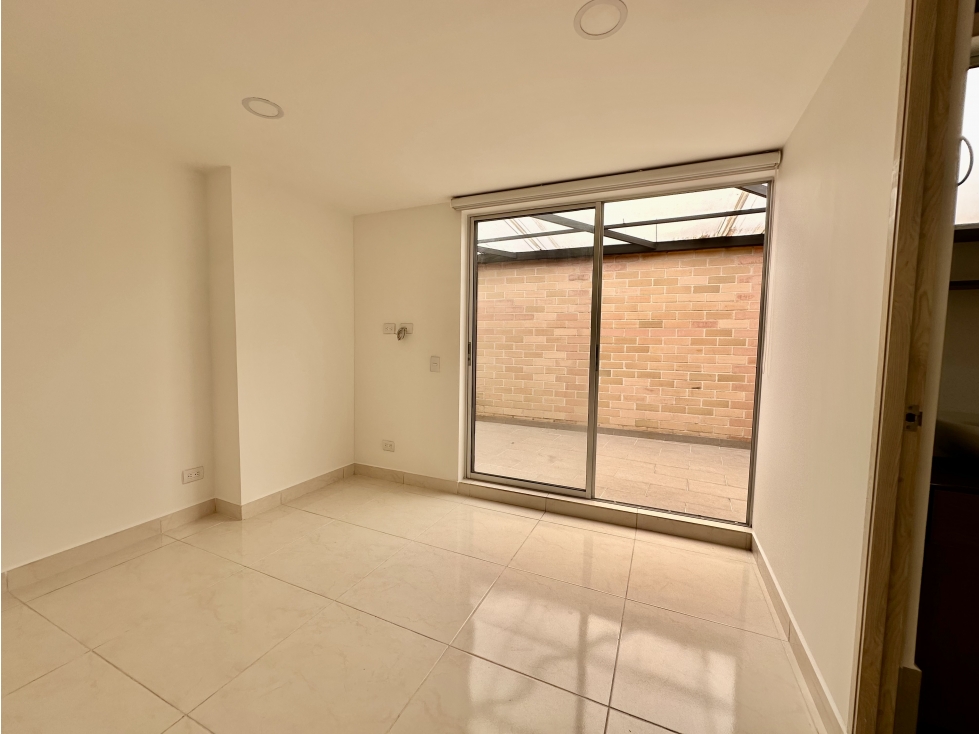 Venta de Apartamento en Sabaneta - Sector Carmelo - Antioquia — foto 2