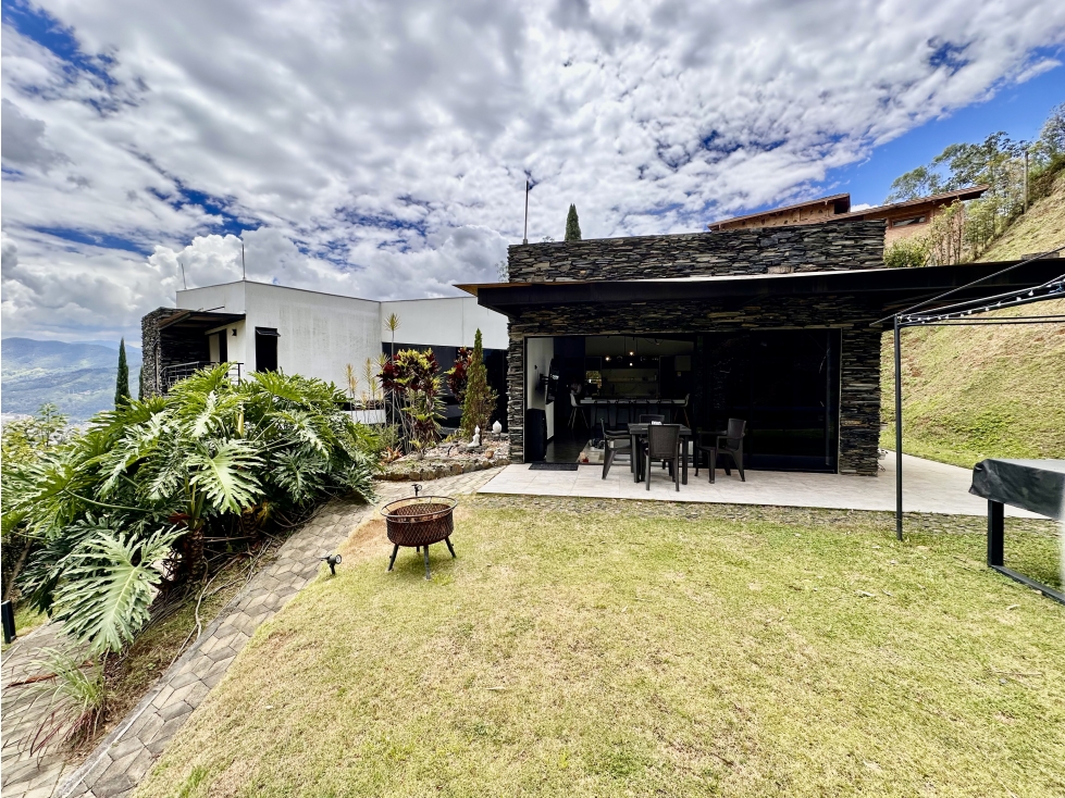 Casa Campestre en venta en Sabaneta - Sector Lomitas - Antioquia — foto 6