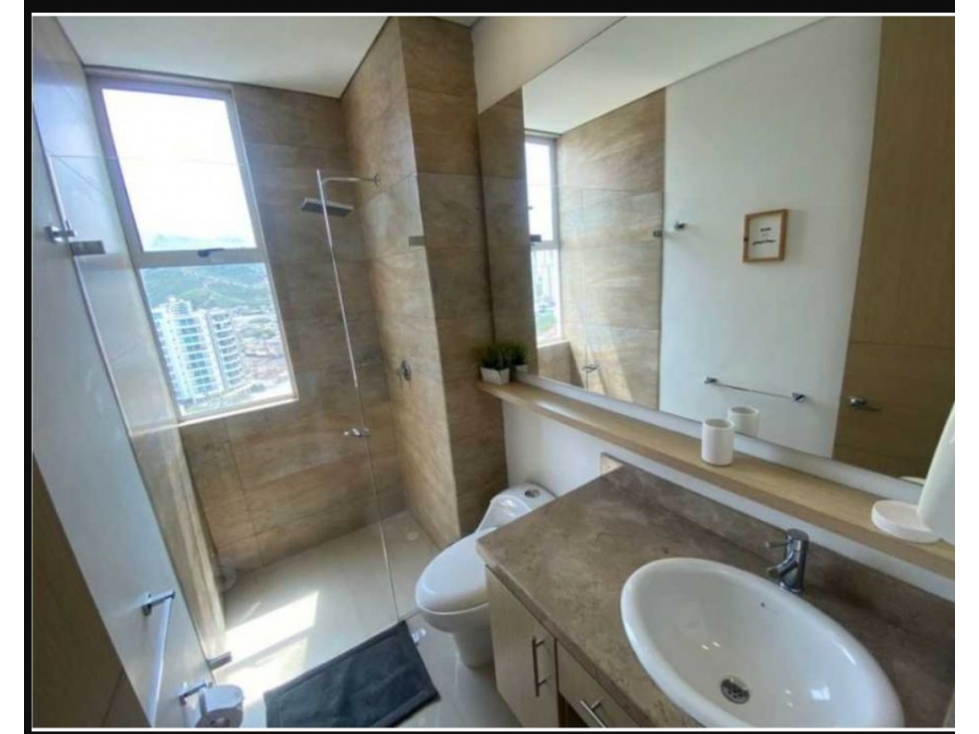 Exclusivo apartamento en primera línea de mar Playa Salguero — foto 6