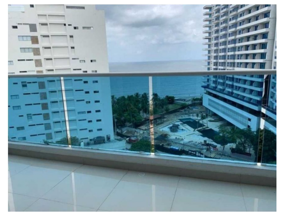 Apartamento con vista al mar, 95m2, playa salguero